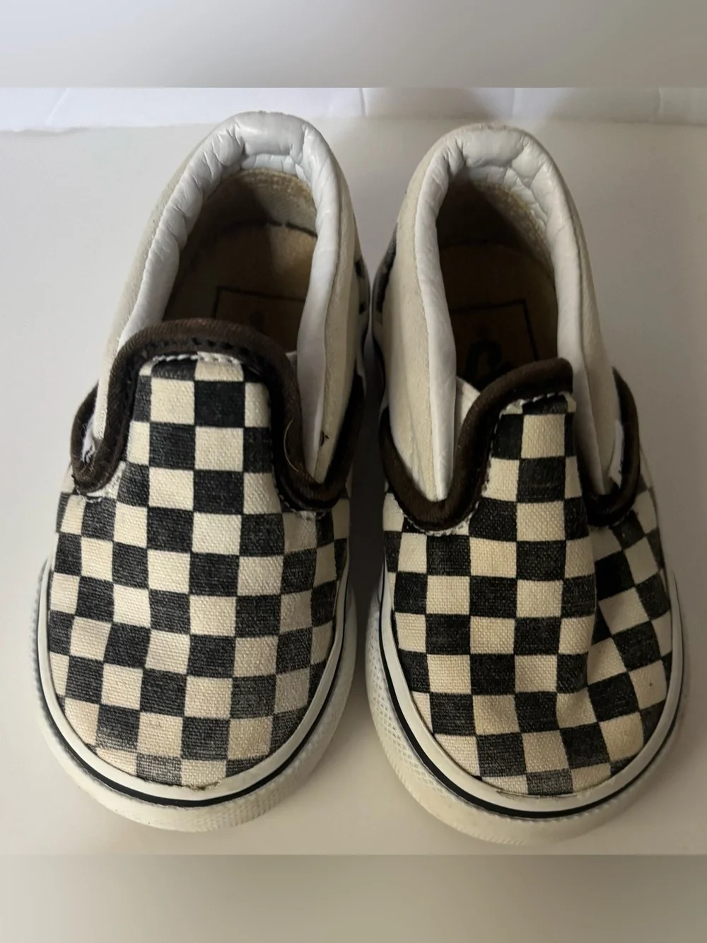 Vans off the wall baby toddler shoe bundle unisex boy girl 3 pairs size 4